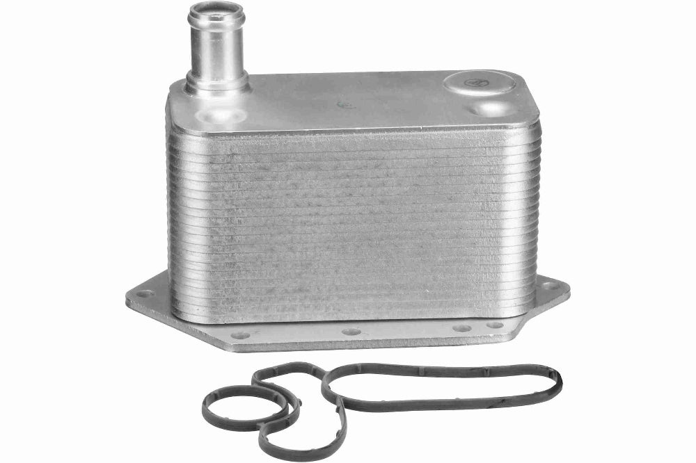 BMW X5 xDrive35d Engine Oil Cooler By Uro 11427788462 – image 4