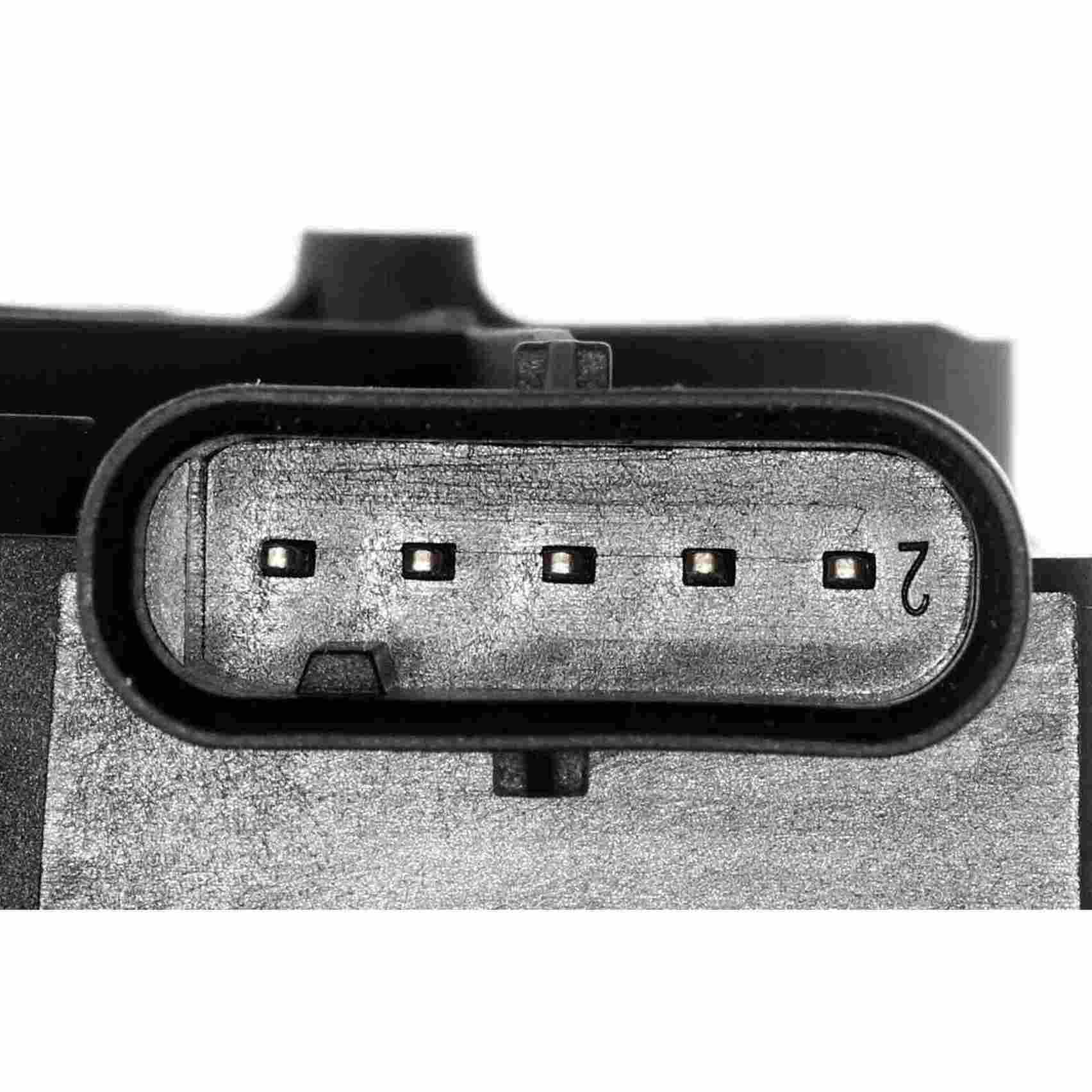 BMW F32 430i Engine Coolant Thermostat By Uro 11537644811 – image 4