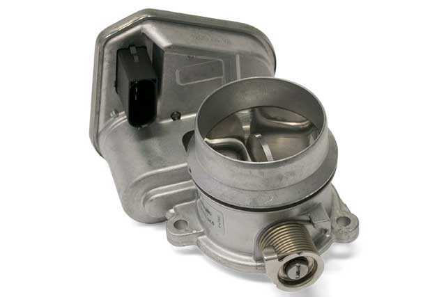 BMW E70 X5 35d Engine Throttle Housing Assembly By Uro 11717804384 – image 5