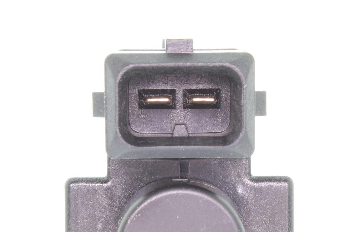 BMW X3 Vacuum Control Valve (Electronic Type) OEM 11747810831 (2004-2006) – image 3