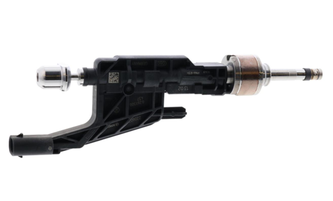 BMW G01 X3 & X4 Fuel Injector Assembly OEM 13538656548 (2020-2023) – image 4