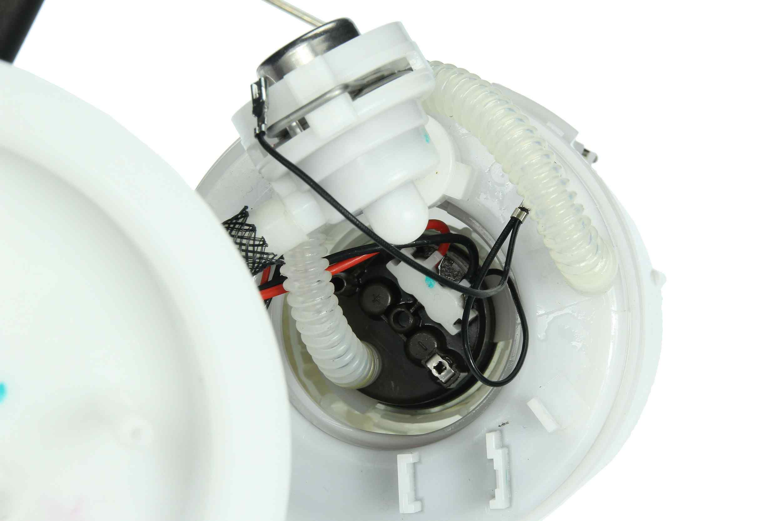 BMW F25 X3 Fuel Pump Assembly By Uro 16117314804 (Early Production) – image 4