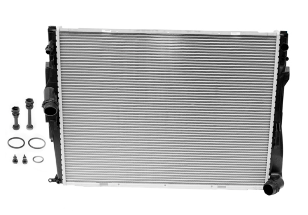 BMW E90/E92/E93 3-Series Engine Cooling Radiator By Nissens 17117562079 or 17117559273 – image 2