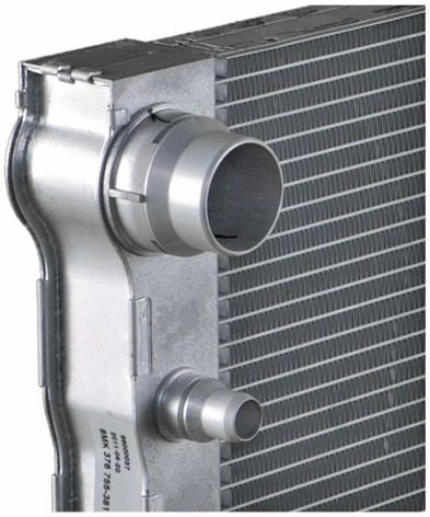 BMW F10 535i & 535i GT Engine Cooling Radiator OEM 17118615426 – image 2