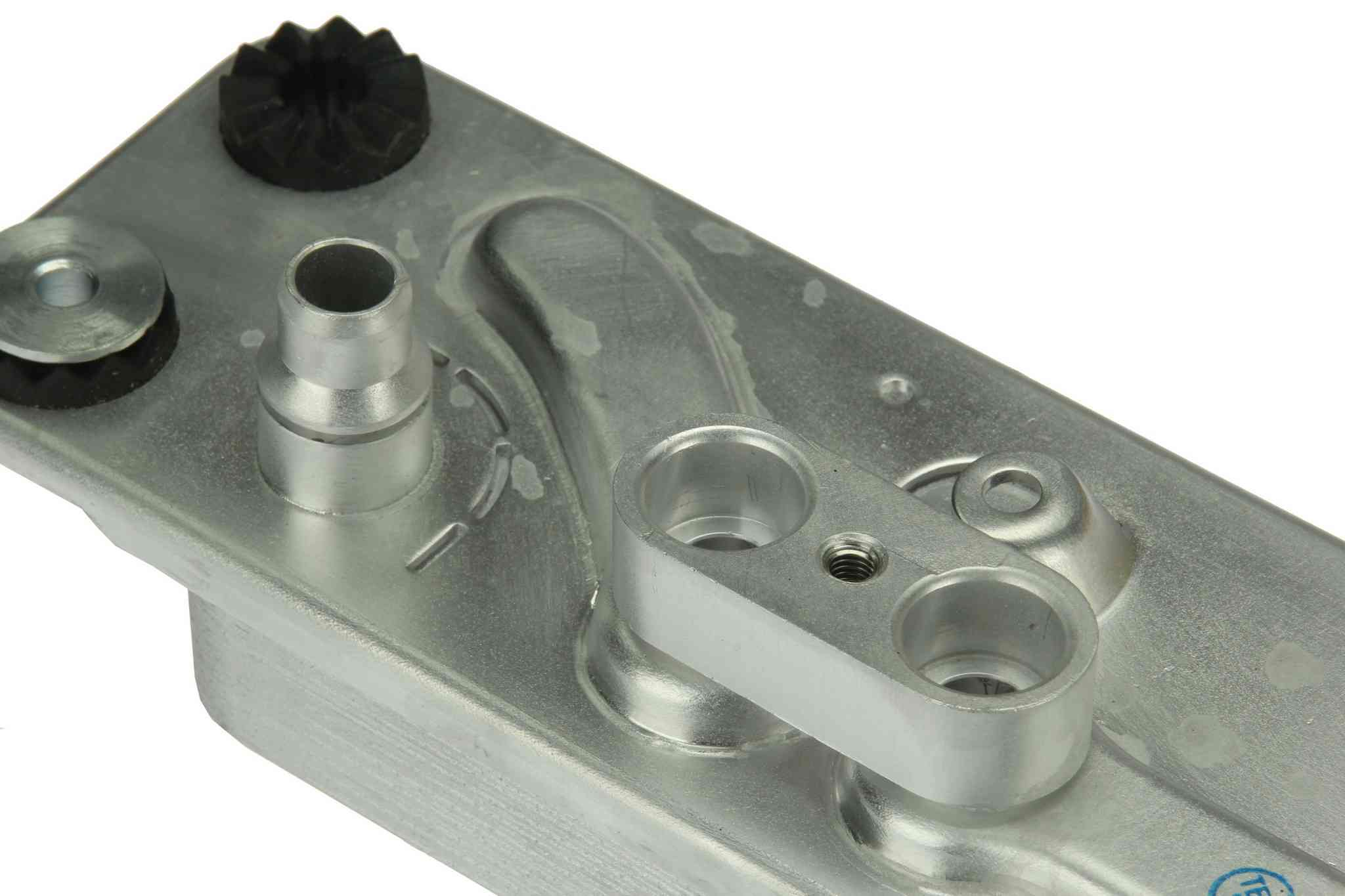 BMW X5 Transmission Oil Cooler By Uro Parts 17217553389 – image 3