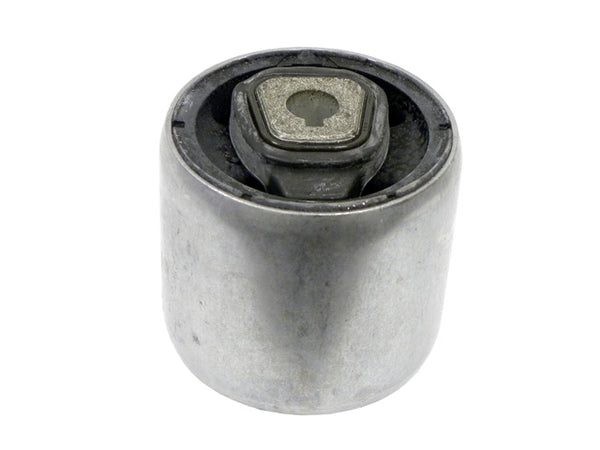 BMW E90/E92/E93 3-Series Bushing Set Thrust Arm OEM 31126763719 or 31126768818 – image 3