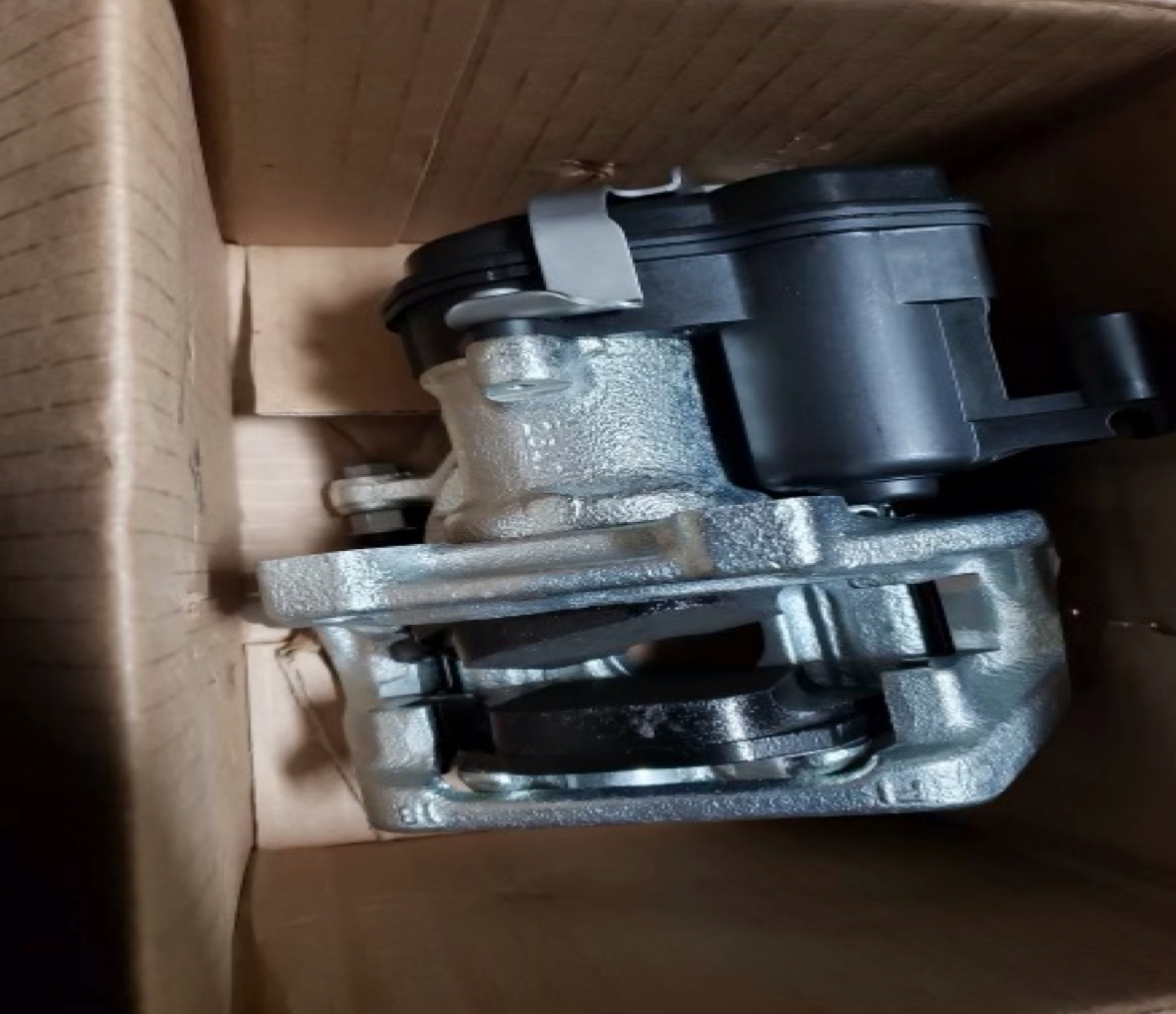 BMW F25 X3 x/sDrive28i New Rear Drivers Brake Caliper Loaded OEM 34216791017 – image 2