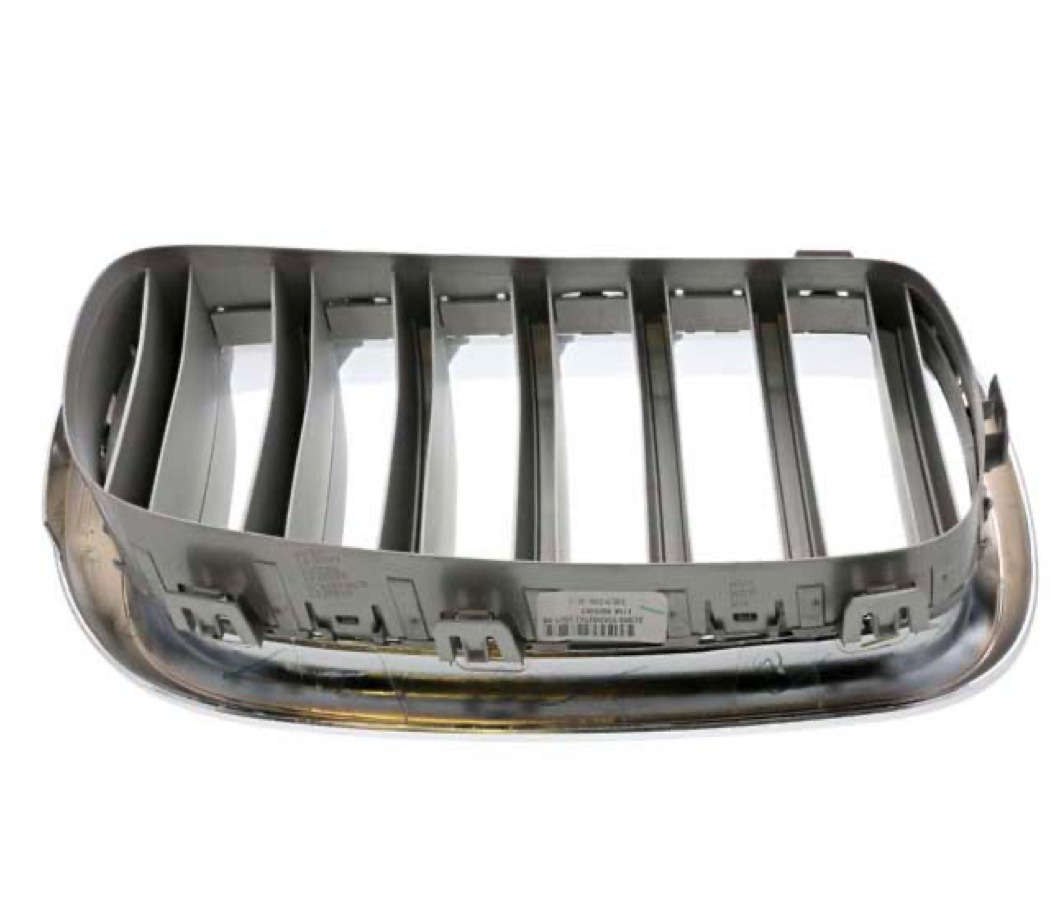 BMW F15 X5 Hood Grill OEM 51117303107 or 51117303108 – image 2