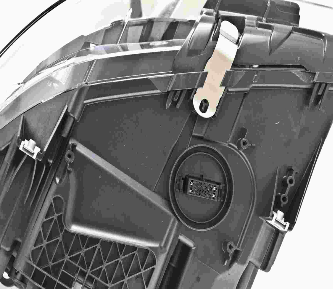 BMW F10 5-Series LED Headlight Assembly OEM 63117352485 or 63117352486 – image 7