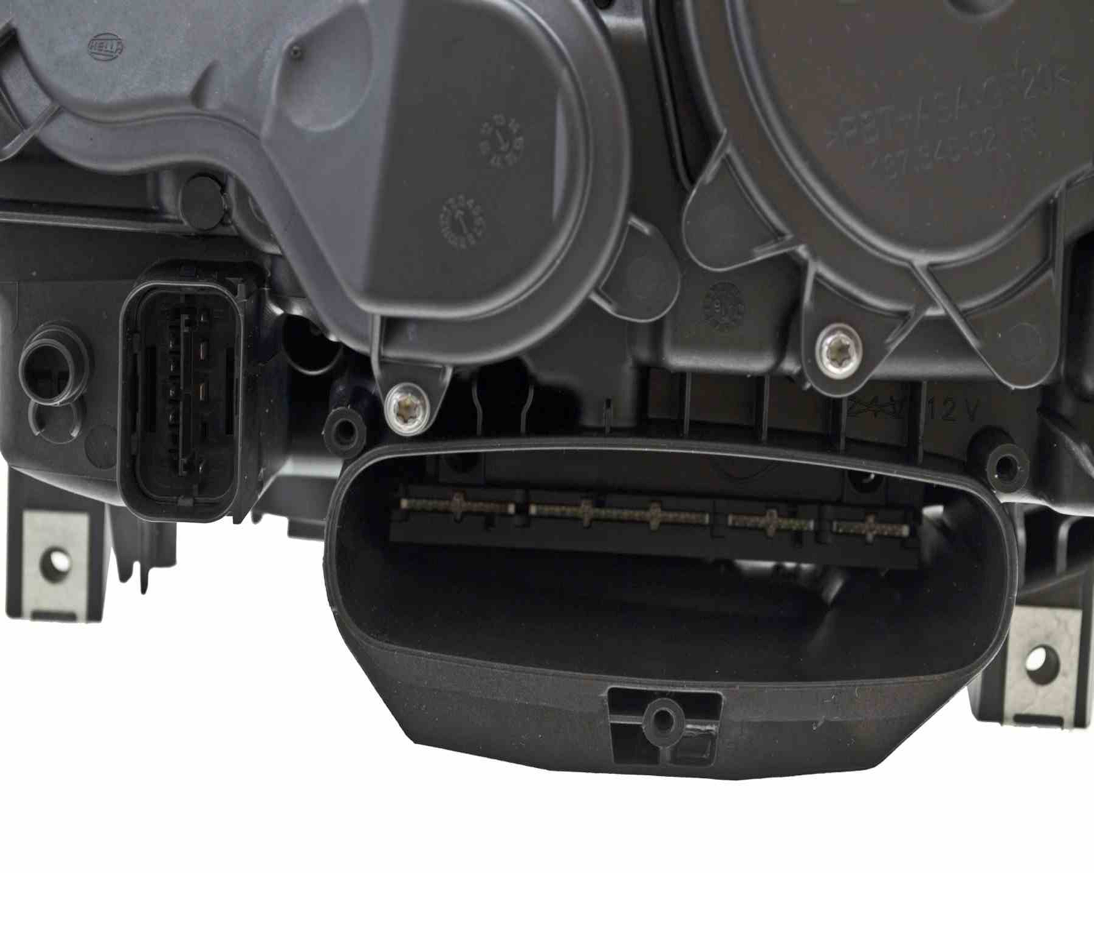 BMW F10 5-Series LED Headlight Assembly OEM 63117352485 or 63117352486 – image 8