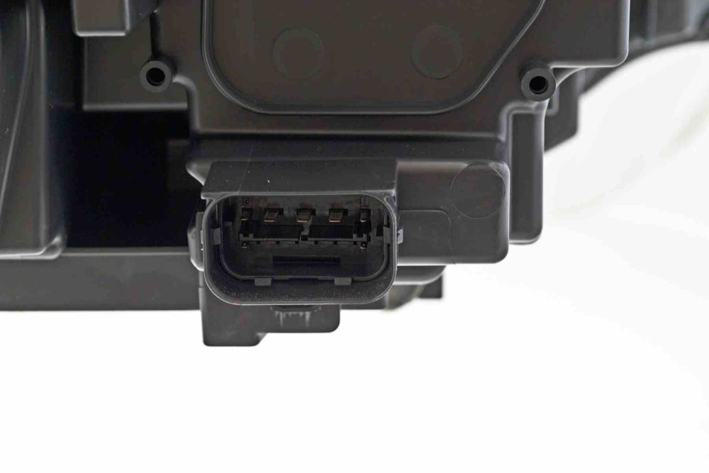 BMW F30 3-Series Halogen Headlight OEM 63117365599 or 63117365600 (2016-2018) – image 6