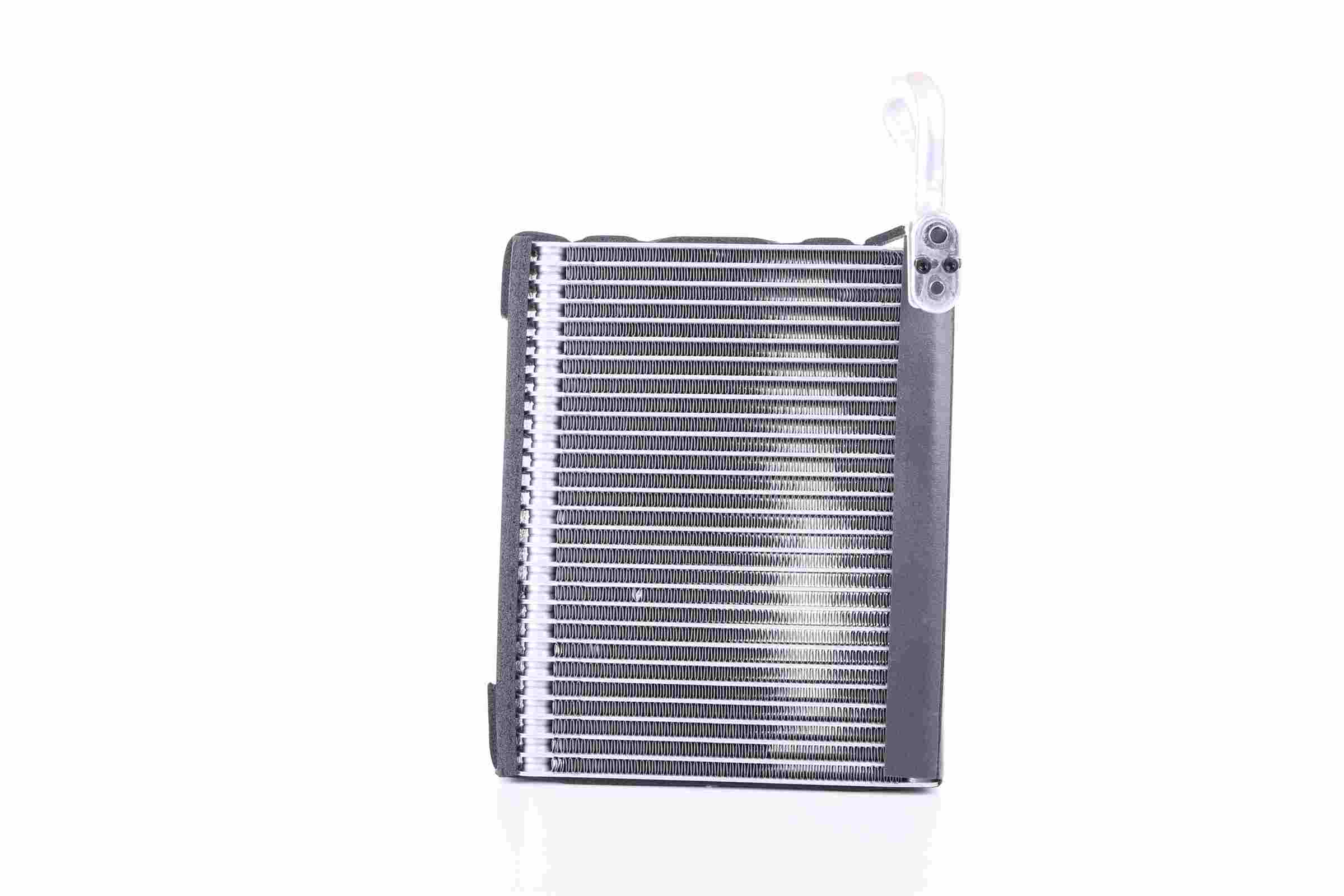 BMW E70 X5 AC Evaporator By Mahle Behr 64116806555 – image 4