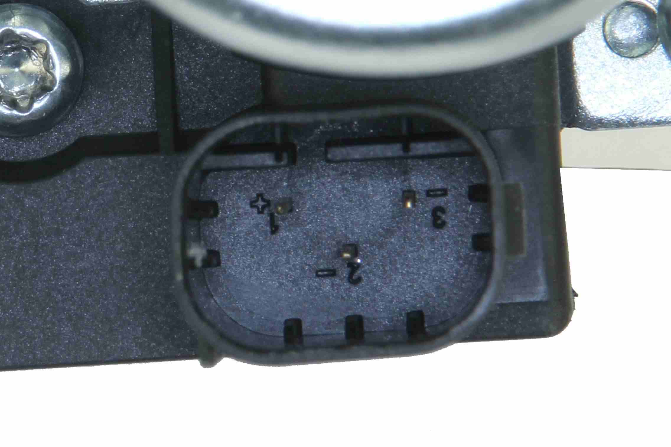 BMW E39 540i Heater Control Valve By Uro 64118374994 – image 2