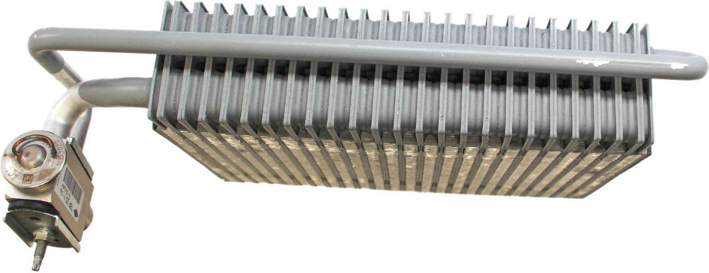 BMW E46 3-Series AC Evaporator Core W/ Valve OEM 64119135744 – image 3