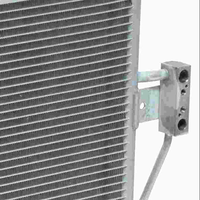 BMW E39 5-Series AC Condenser Assembly 64538378438 – image 2