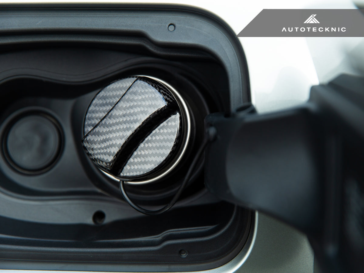 AUTOTECKNIC DRY CARBON COMPETITION FUEL CAP COVER - G05 X5 | G06 X6 | G07 X7 ATK-BM-0006-BC – image 5