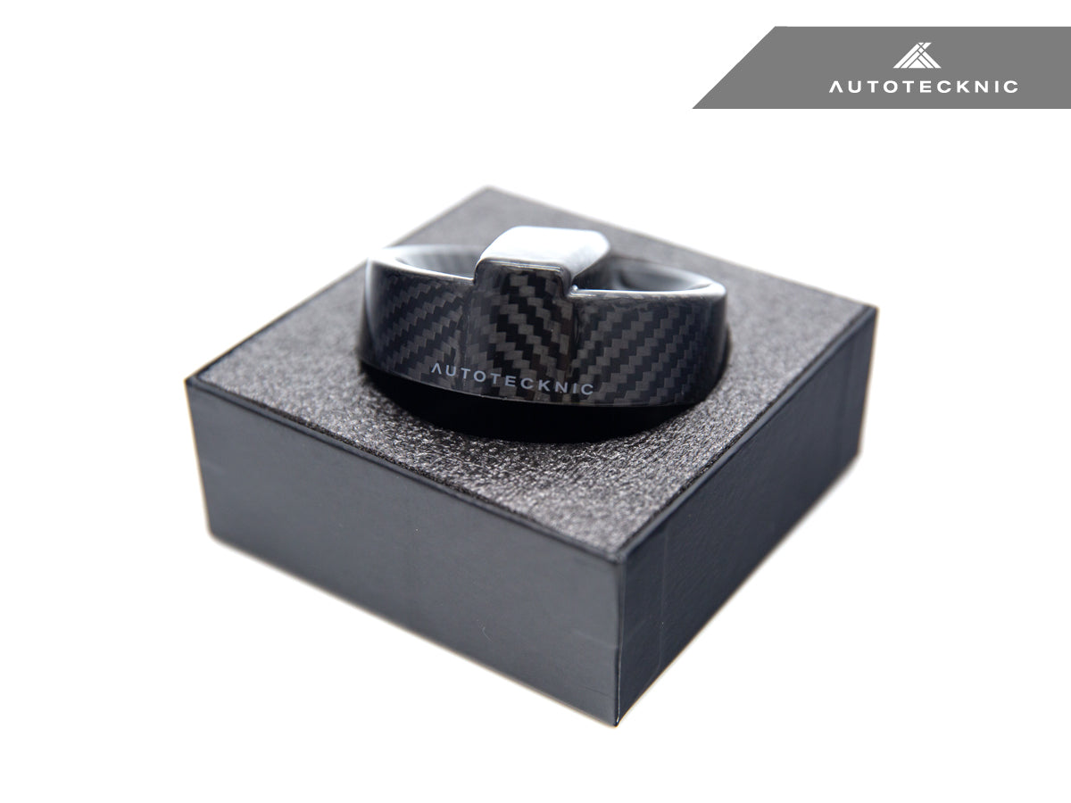 AUTOTECKNIC DRY CARBON COMPETITION OIL CAP COVER - G30 5-SERIES ATK-BM-0007-G30-BC – image 4