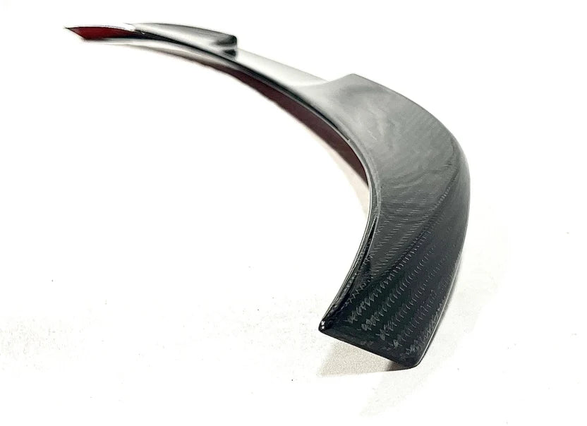 Kies Carbon BMW G87 M2/G42 M240i Carbon Fiber V-Style Rear Spoiler – image 3