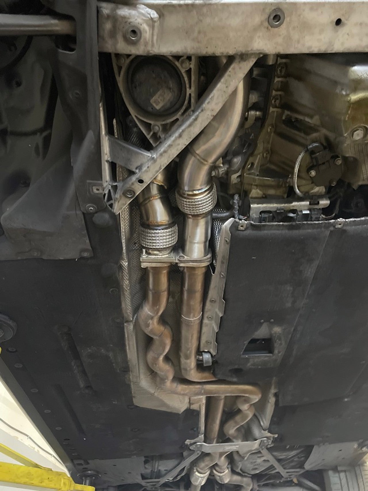 MAD BMW S55 CATTED DOWNPIPES M2C M3 M4 W/ FLEX SECTION MAD-050 – image 4