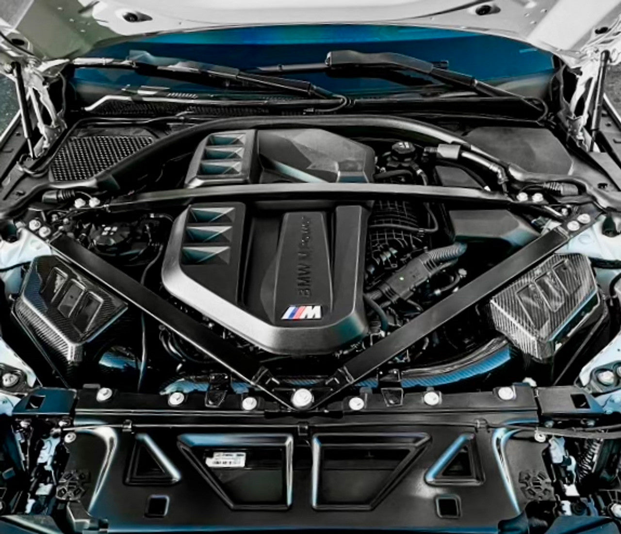 MAD BMW M2 M3 M4 G80 G82 G87 Carbon Fiber Cold Air Intake "V2" – image 4