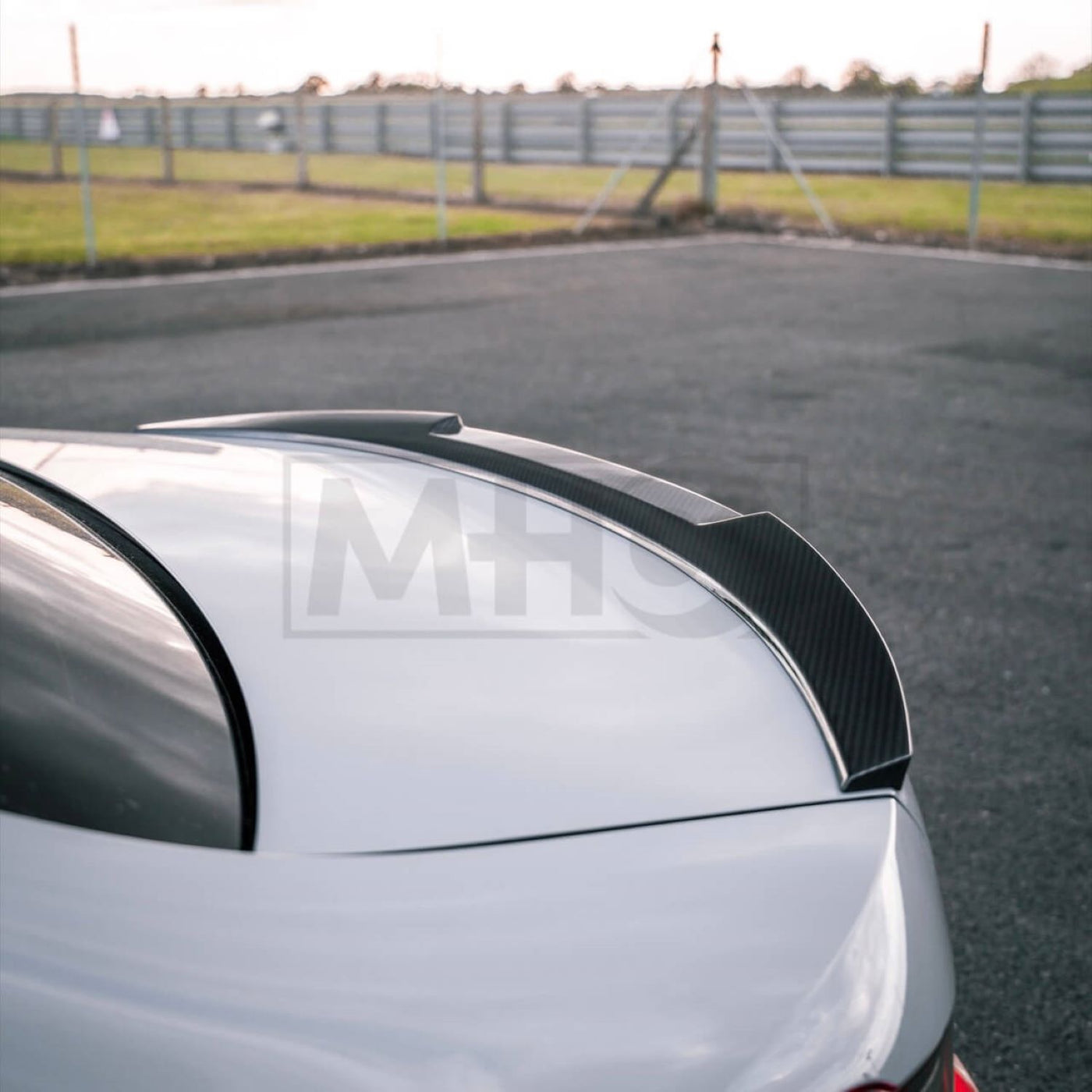 R44 Performance BMW G80 M3 M4 STYLE SPOILER IN PRE-PREG CARBON FIBRE – image 4