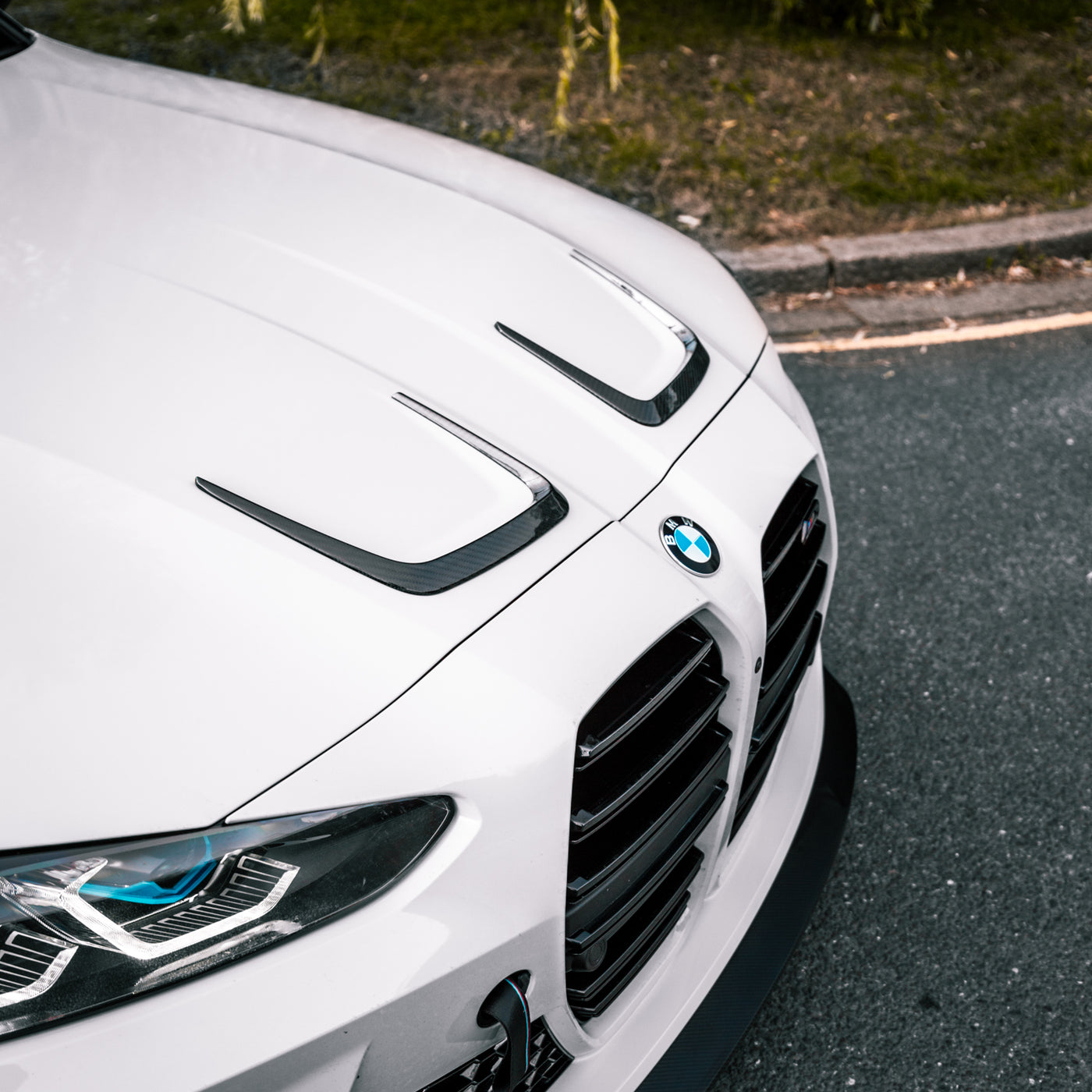 R44 MHC PLUS BMW G8X G80 M3 / G82 M4 X STYLE HOOD VENT TRIMS IN PRE-PREG CARBON FIBRE – image 4