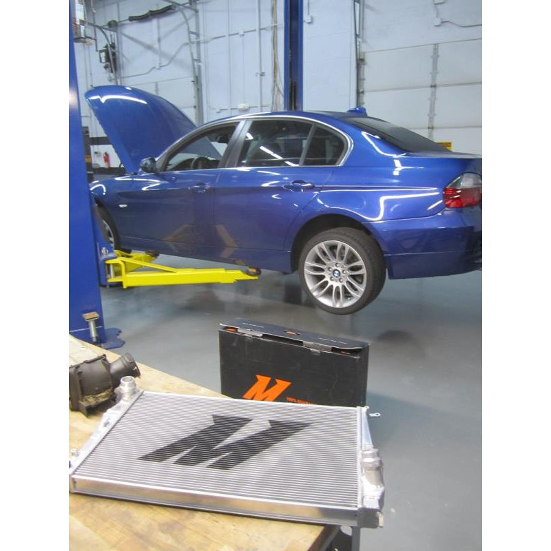 MishiMoto Performance Aluminum Radiator, fits BMW 335i/135i (Manual) 2006–2013 MMRAD-E90-07 – image 8