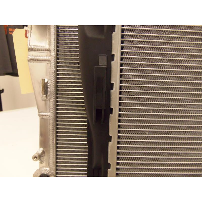 MishiMoto Performance Aluminum Radiator, fits BMW 335i/135i (Manual) 2006–2013 MMRAD-E90-07 – image 9