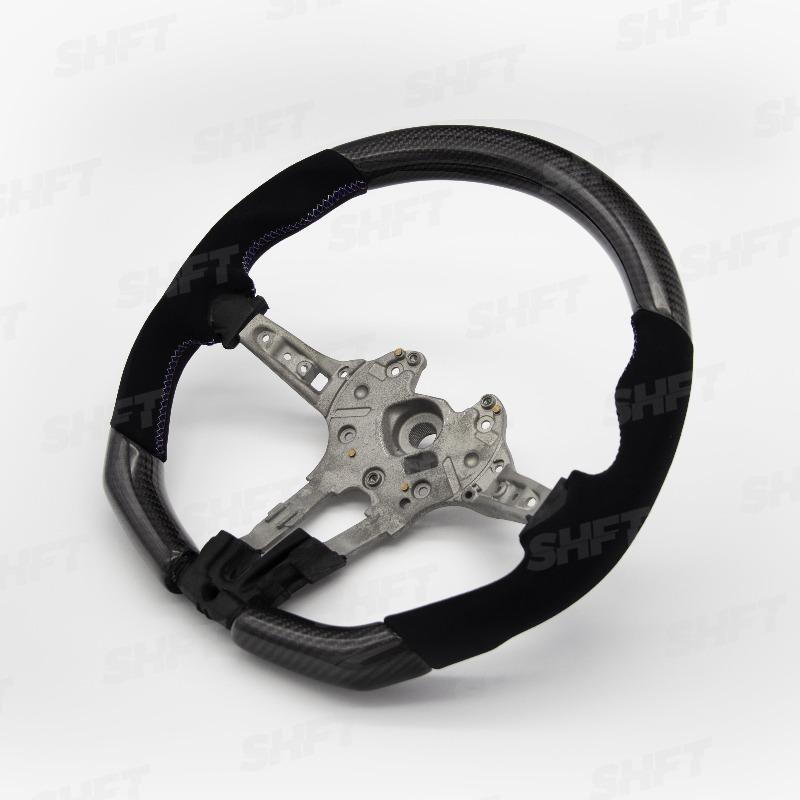 R44 BMW FLAT BOTTOM STEERING WHEEL IN GLOSS CARBON WITH MOLDED ALCANTARA GRIPS – image 3